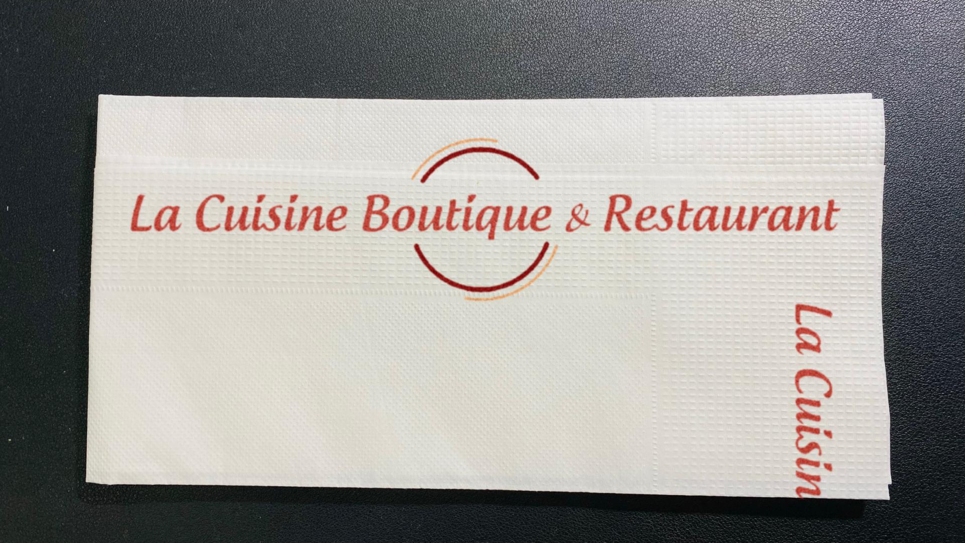 Các loại khăn giấy in logo, tên công ty, Slogan